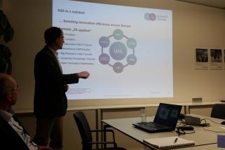 Aldo Ofenheimer giving a short introduction to Science2Society (© i2m GmbH 2018)